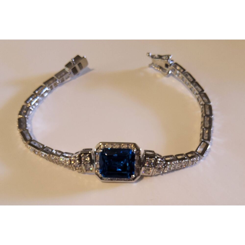 Gorgeous New Luxury Lab Created London Blue & White Topaz Statement Bracelet